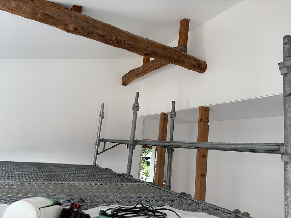 内装始まりました